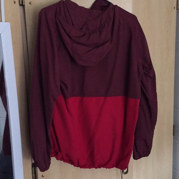 L.L. Bean windbreaker/rain jacket - Picture 2 of 2